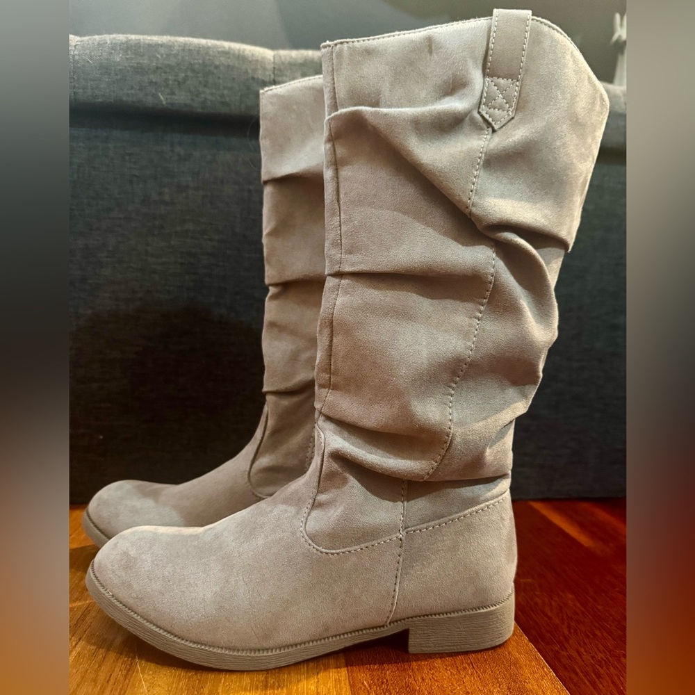 Crown Vintage kids Tessa Boot in Taupe - Picture 2 of 9